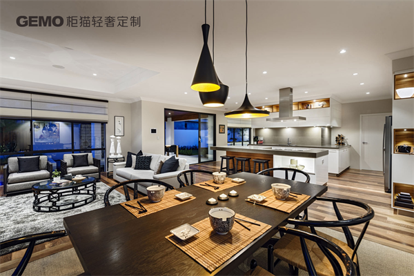 柜貓輕奢定制加盟，會為經(jīng)銷商提供哪些服務(wù)？